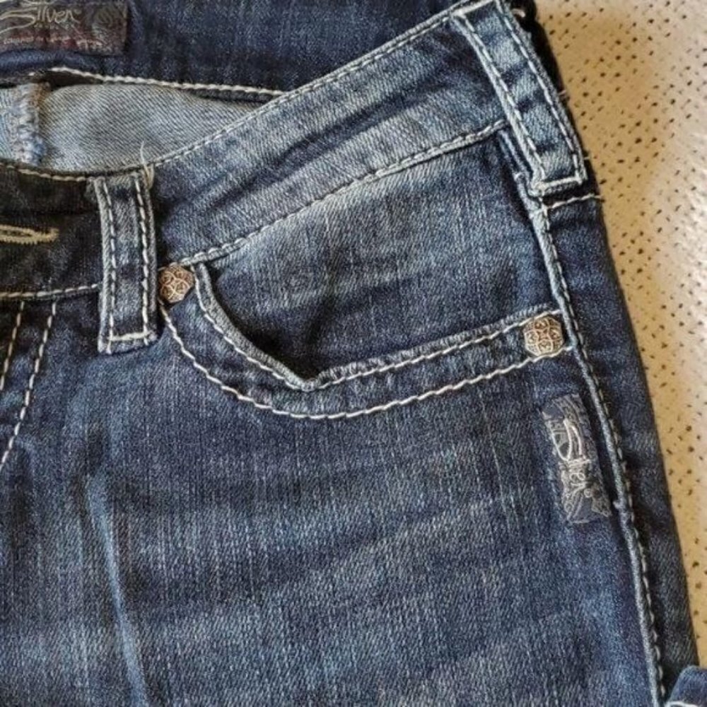 Silver Jeans Aiko Bootcut Sz. 26 x 31‎ Blue Jeans - Picture 2 of 11